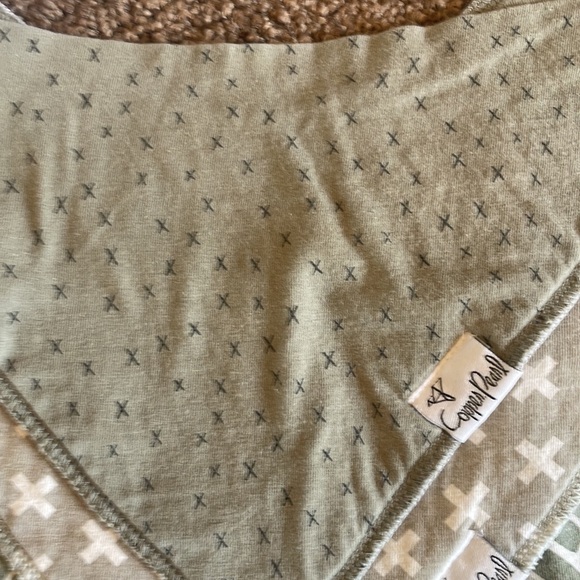 6 Copper Pearl drooling bibs - Picture 5 of 5